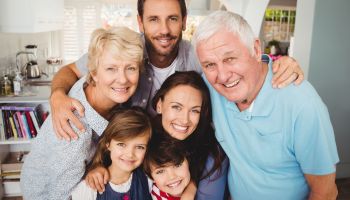 Como lidar com drogado na família